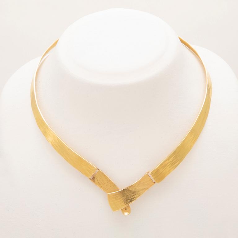 Elon Arenhill, halsband 18K guld och odlad pärla 1992.