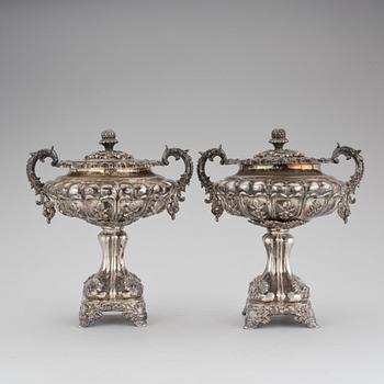 SOCKERSKÅLAR, ett par, silver, senempire, Falck & Dahlsten, Stockholm 1837.