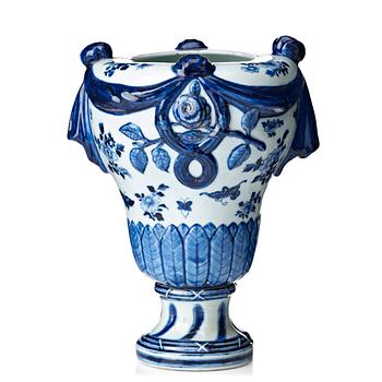 A blue and white vase, Qing dynasty, Qianlong (1736-95).