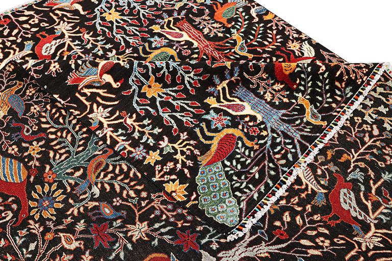 A Khorjin carpet, c. 295 x 248 cm.