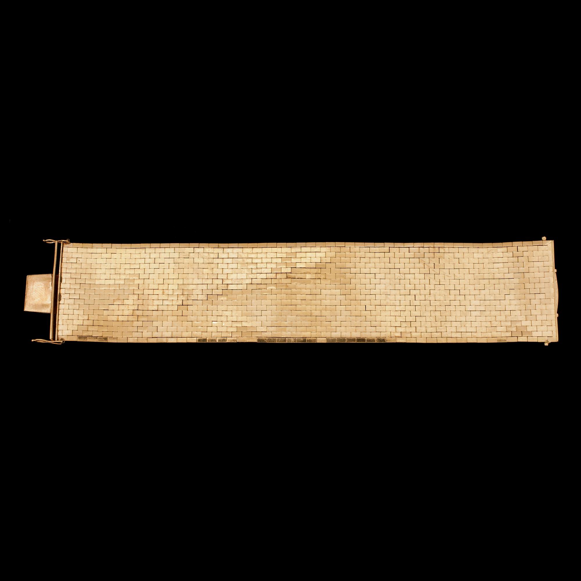 ARMBAND, 18k guld. Vikt ca90g.