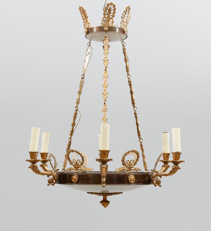 TAKAMPEL, empirestil, 1900-talets mitt. Höjd ca 75 cm.