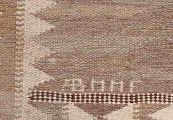 CARPET. "Salerno grå" ("Kristianstad"). Flat weave (rölakan). 262 x 194  cm.