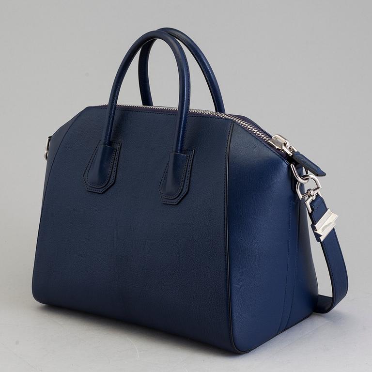 BAG, "Antigona" Givenchy.