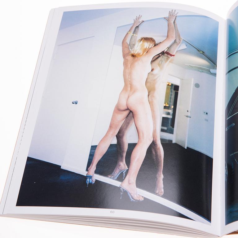 UTSTÄLLNINGSKATALOGER, 2 st, Helmut Newton, Sex & Landscapes / Yellow Press, De Pury & Luxembourg, Zurich, 2001-2002.