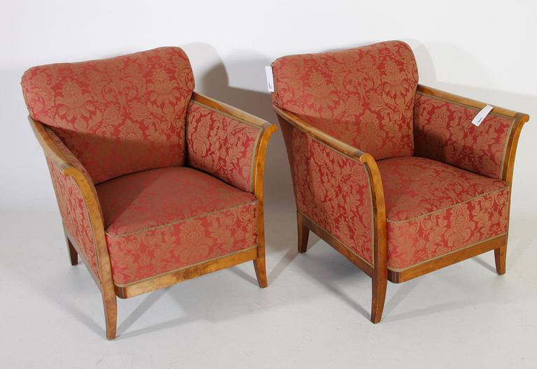 KARMSTOLAR, ett par. 1920-tal.