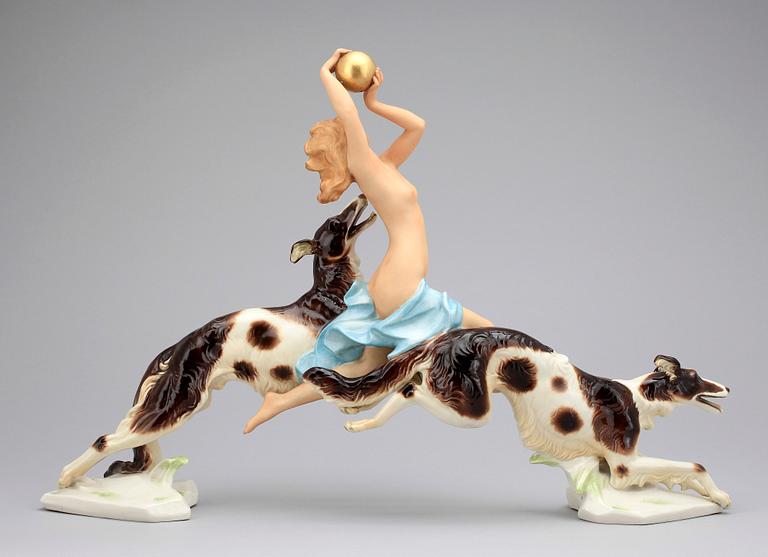 FIGURIN, porslin, art deco, Rudolstadt Volkstedt, 1900-talets första hälft, stämplad undertill.