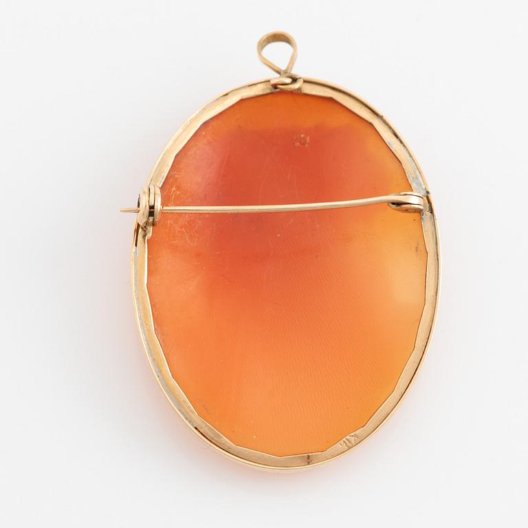 14K gold and carved  shell cameo brooch/pendant.