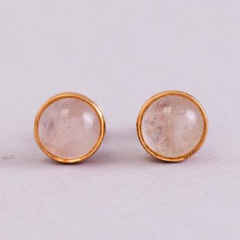 A 1950s three piece jewellery set with 14K gold and rose quartz.