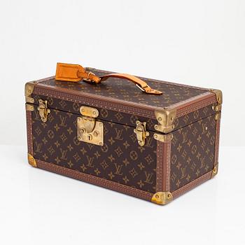 Louis Vuitton, a Monogram 'Boite Bouteilles et Glace' beauty box.