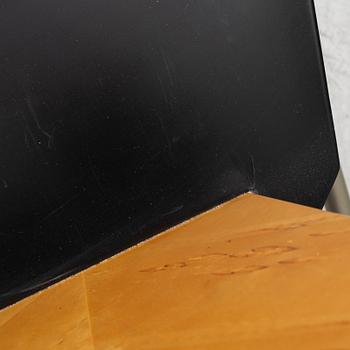 Klaus Wettergren, karmstolar, ett par, "Sitting Sculpture", Palk Design Centre, Helsingborg, sent 1900-tal.