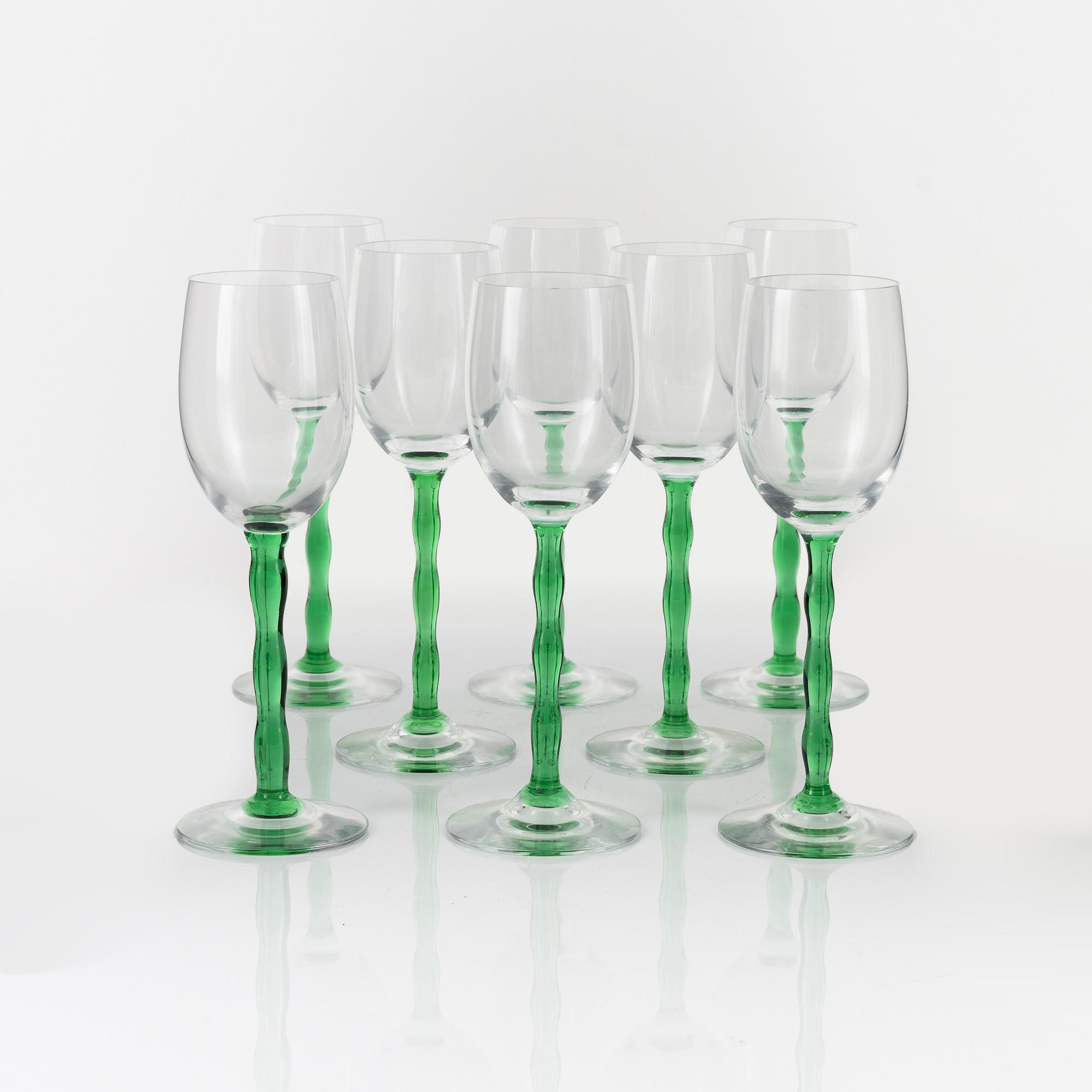 Gunnar Cyrén, eight 'Nobel' wine glasses.