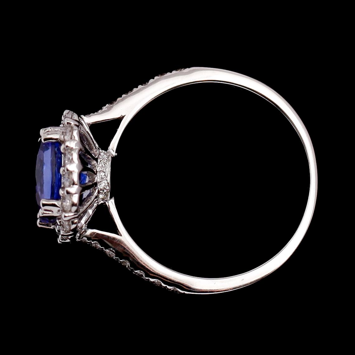 RING, 18 k vitguld, blå tanzanit 2.69 ct, briljantslipade diamanter tot ca 0.53 ct.