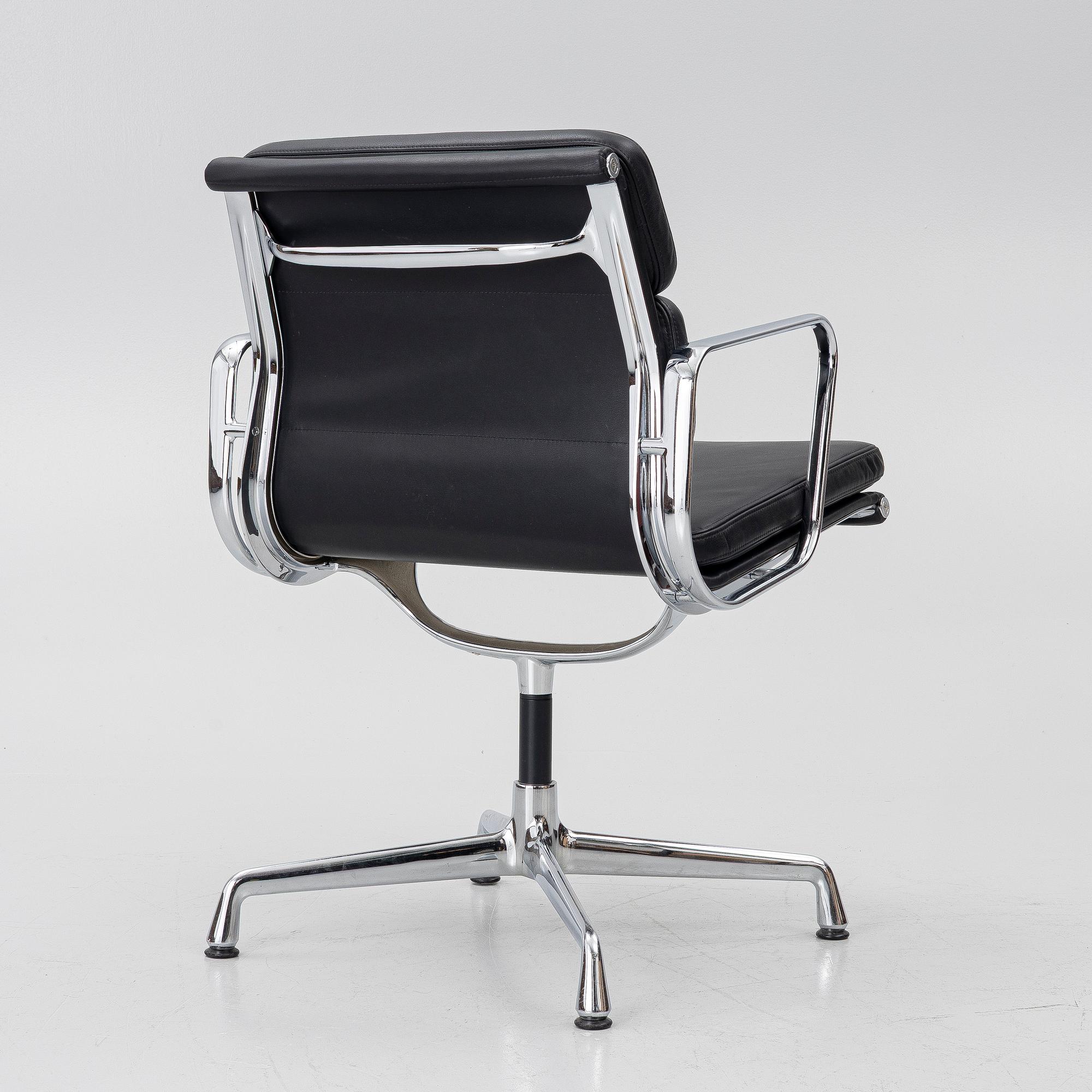 Charles & Ray Eames, Chair, “Soft Pad Alu Chair”, model EA208, Vitra.