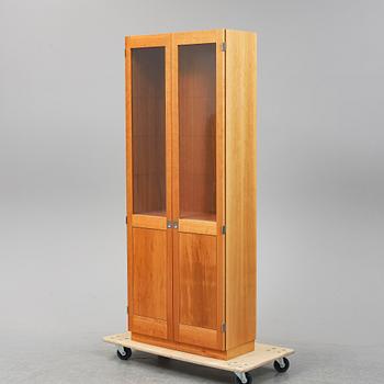 GÖRAN MALMVALL, show cabinet.