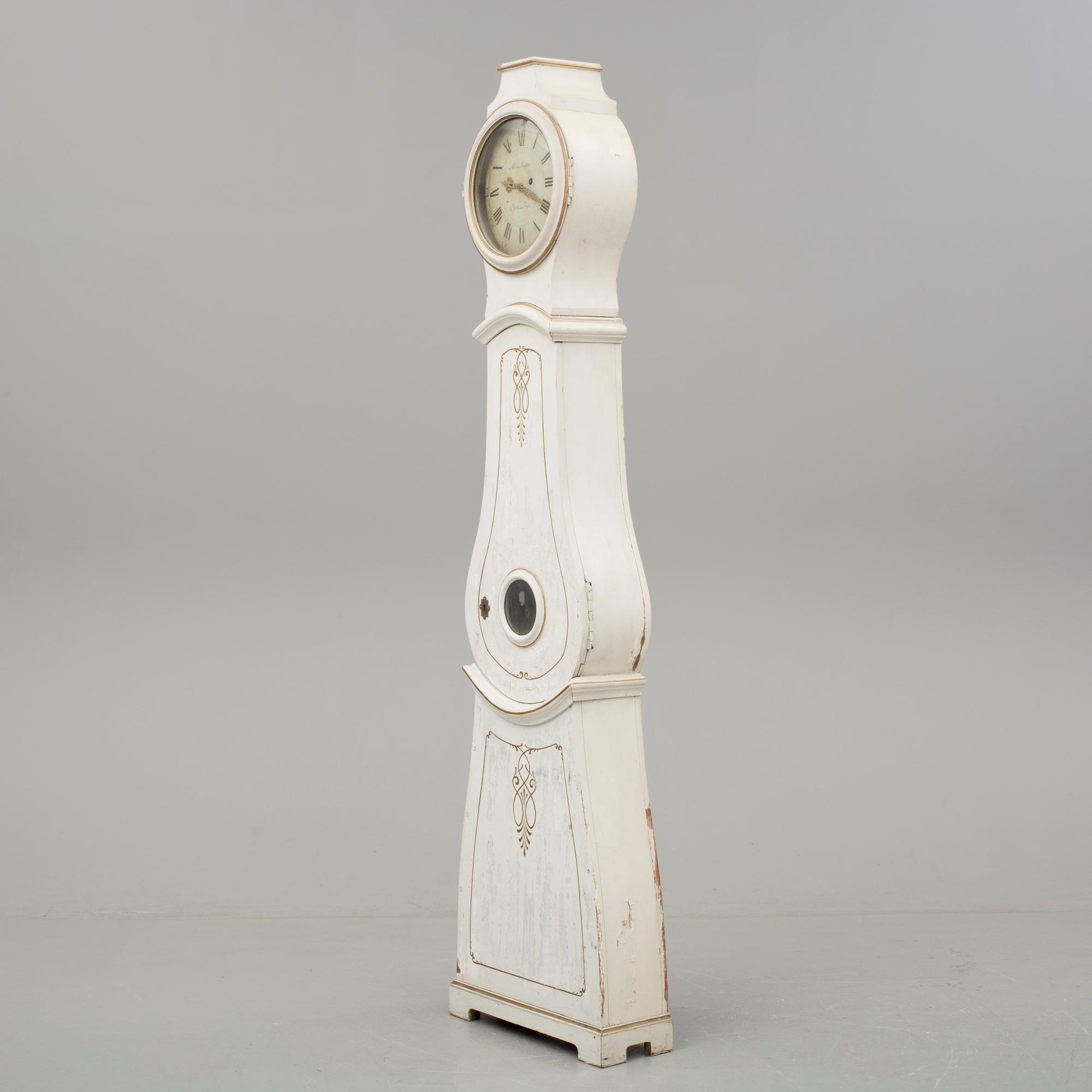 GOLVUR, 2 lod och pendel, Adam Basilier, Eskilstuna, verksam fram till 1782.