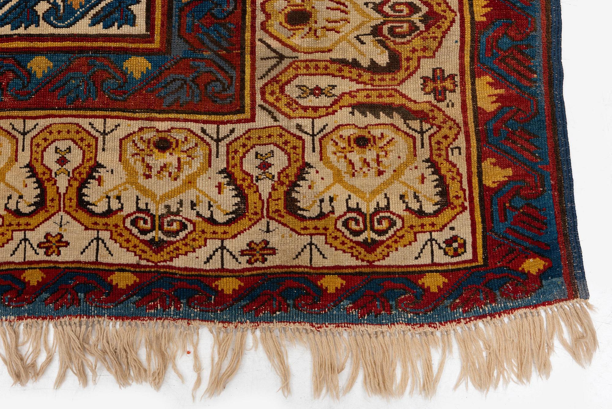 An antique Zeichur rug, c. 269 x 184 cm.