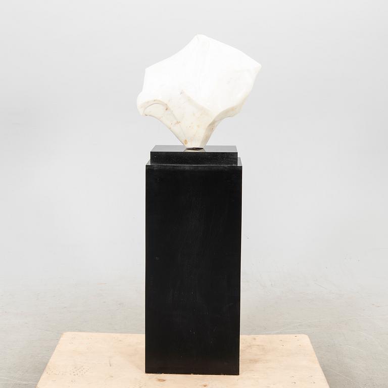 Okänd konstnär 1900-tal , skulptur bär signatur marmor.