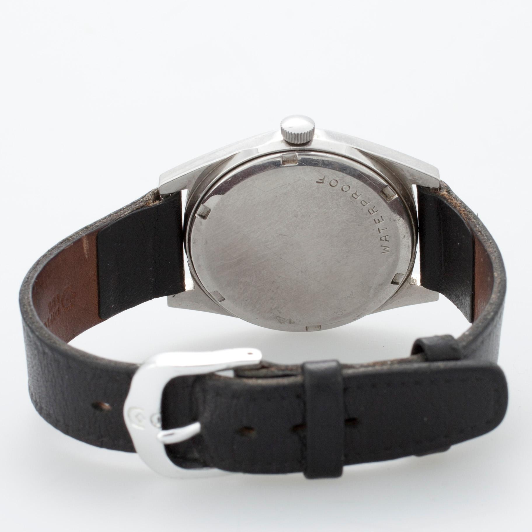 MIESTEN RANNEKELLO, Omega, Geneve, terästä, 1960-70-luku.