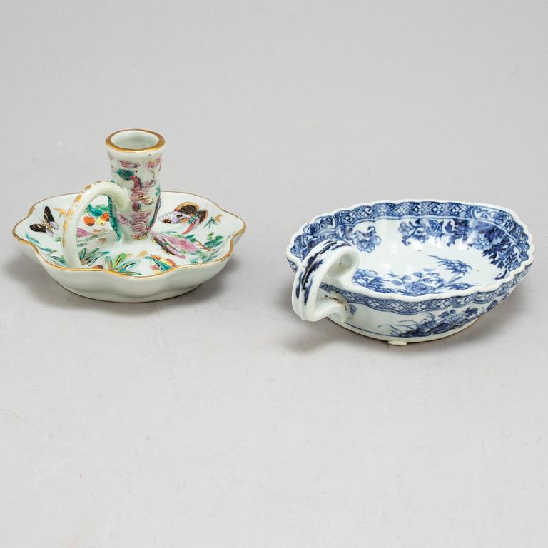 A blue and white saucer with a famille rose Canton candle holder, Qing dynasty, Qianlong and 19th century.