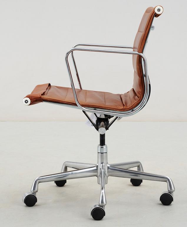 KONTORSSTOL, skinn, Charles Eames, modell EA177, Herman Miller, 1960-tal.