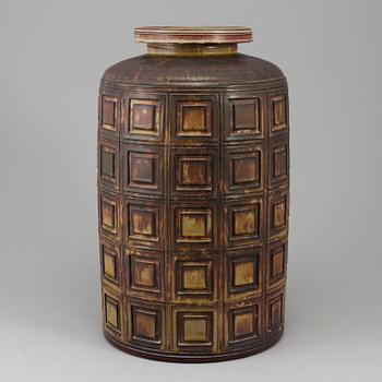 48. Wilhelm Kåge, a large "Farsta" stoneware jar with cover, Gustavsberg studio, Sweden 1950's.