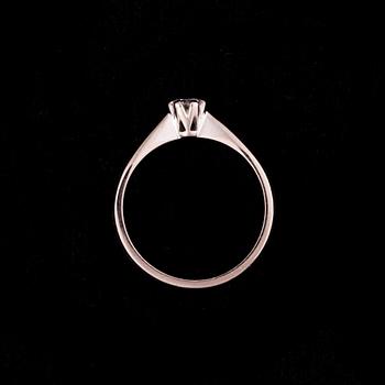 RING, vitguld 18K, diamant 0,15 ct. Vikt 2,7 g.