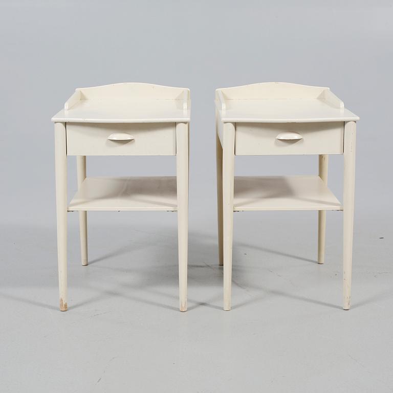 SÄNGBORD, ett par, AB Erik Andersson & Co Snickerifabrik, Rottne, 1900-talets andra hälft.