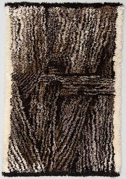 KIRSTI ILVESSALO, A RUG. Stooks. Woven by Hilkka Peltola, 1983. Hand woven.