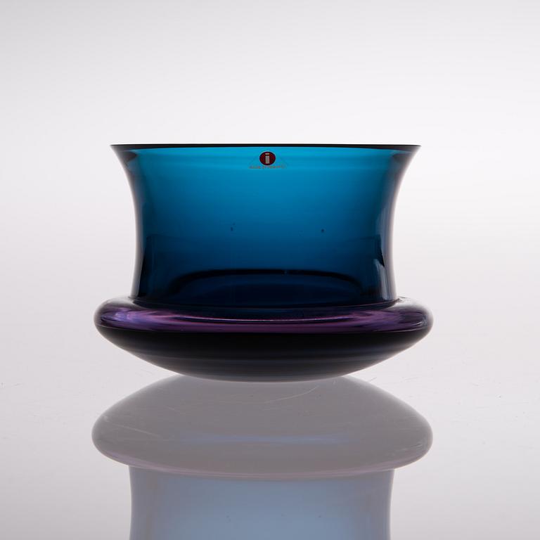 A glass bowl designed in 1966, signed Tapio Wirkkala -3321.