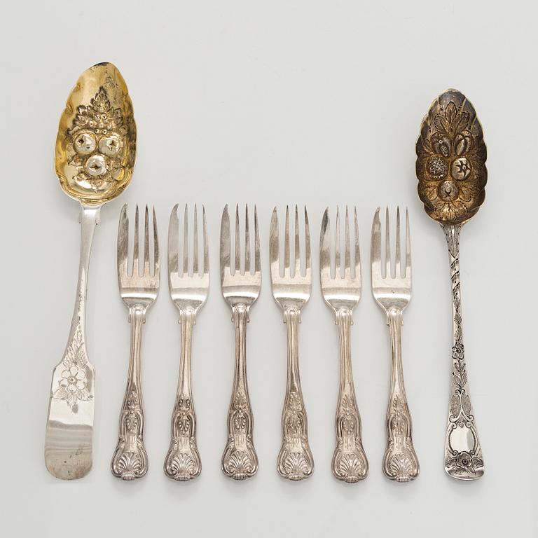 Fruktskedar, 2 st och tårtgafflar, 6 st, silver, London 1809 och 1920-tal och Dublin 1807.
