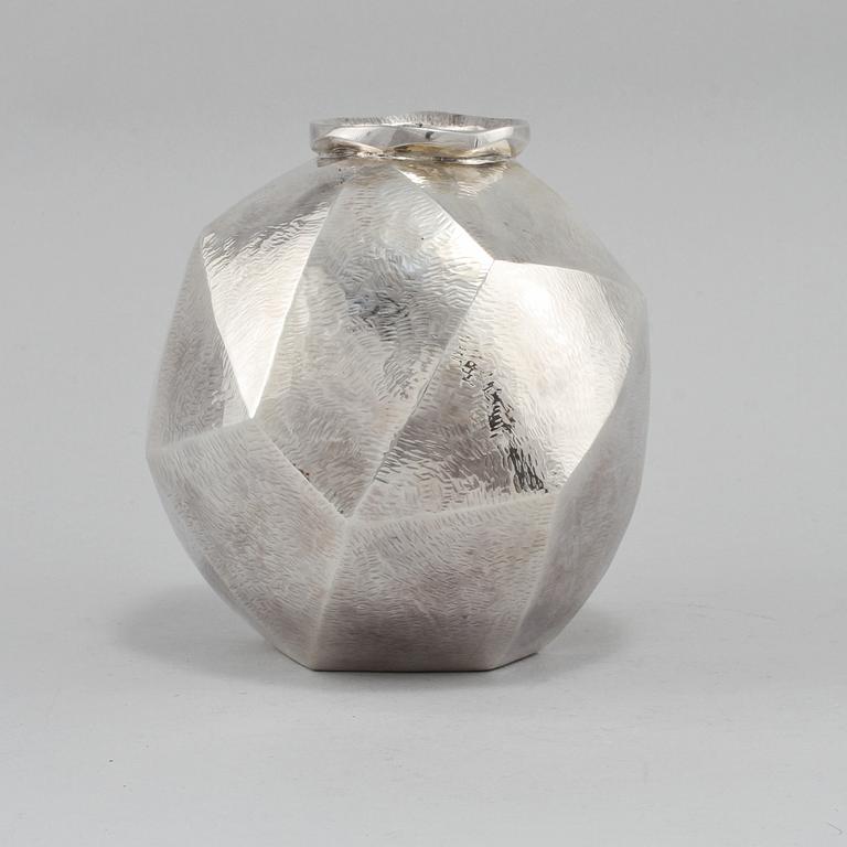 VAS, silver, Claes Giertta, Stockholm, 1971. Vikt 390 g.