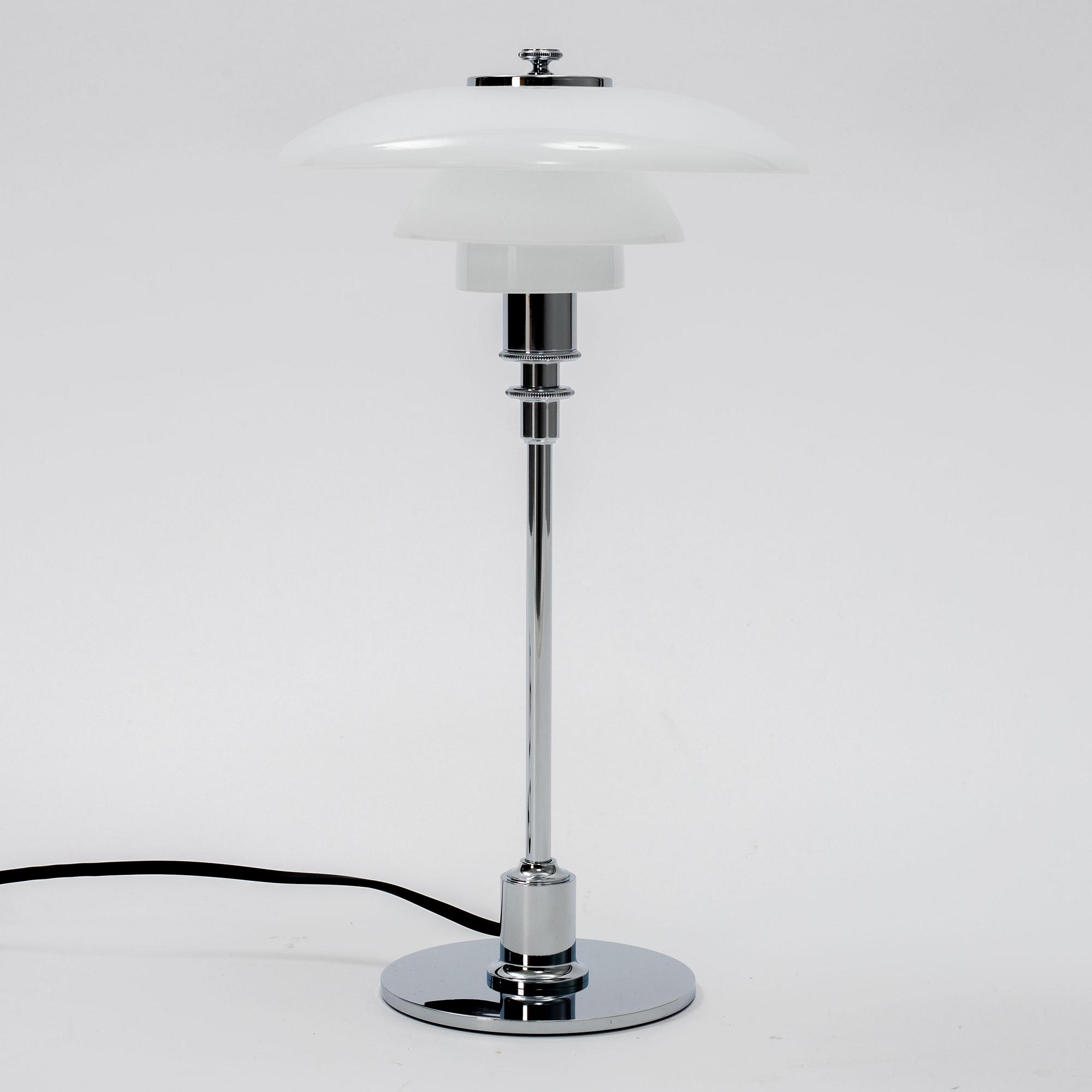 A Poul Henningsen table lamp, "PH 2/1", Louis Poulsen, Denmark.