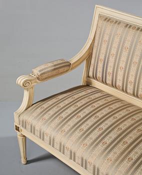 SOFFA, gustaviansk stil. Omkring sekelskiftet 1900.