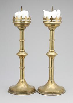 LJUSSTAKAR, ett par barockstil, mässing, 1800-tal.