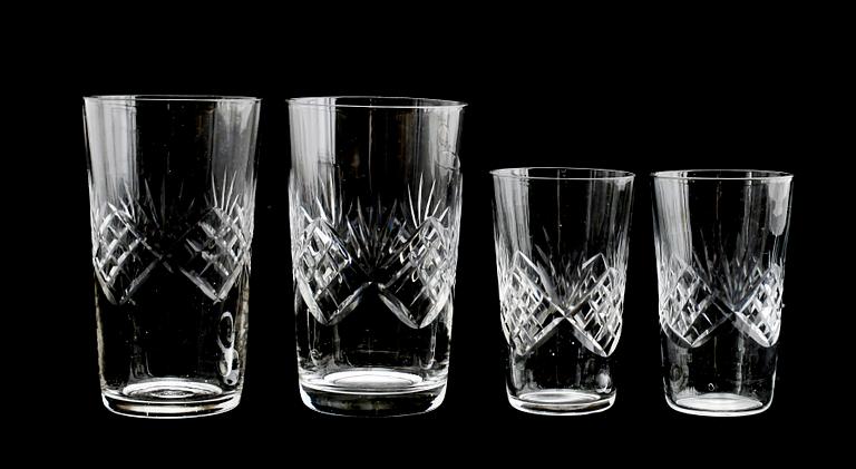 GLAS, 15 st snarlika samt SELTERGLAS, 8 st,  "Helga".