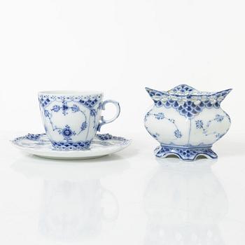 Royal Copenhagen, dinner and coffee service, 81 pcs, Blue Fluted, Full and Half Lace.