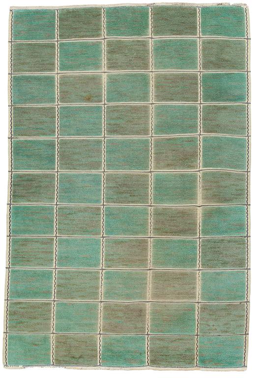 MÄRTA MÅÅS-FJETTERSTRÖM, a carpet, knotted pile in relief, "Rutig grön halvflossa", 311 x 207 cm, signed AB MMF.