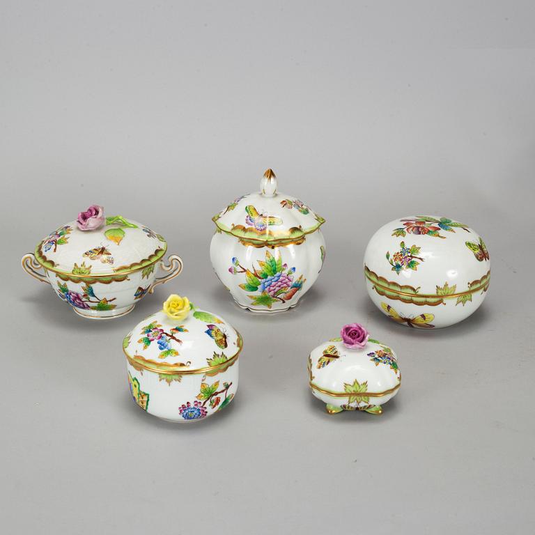 71 psc Herend, mostly "Queen Victoria".