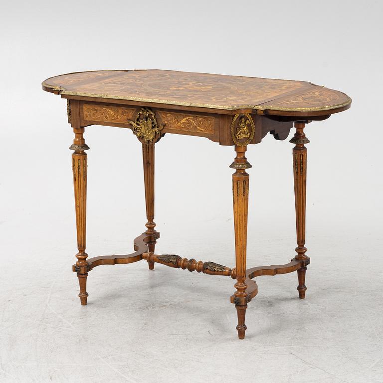 A Louis XVI style center table, first part of the 20th Century.
