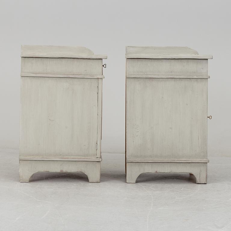 A pair of bedside tables, gustavian style, modern.