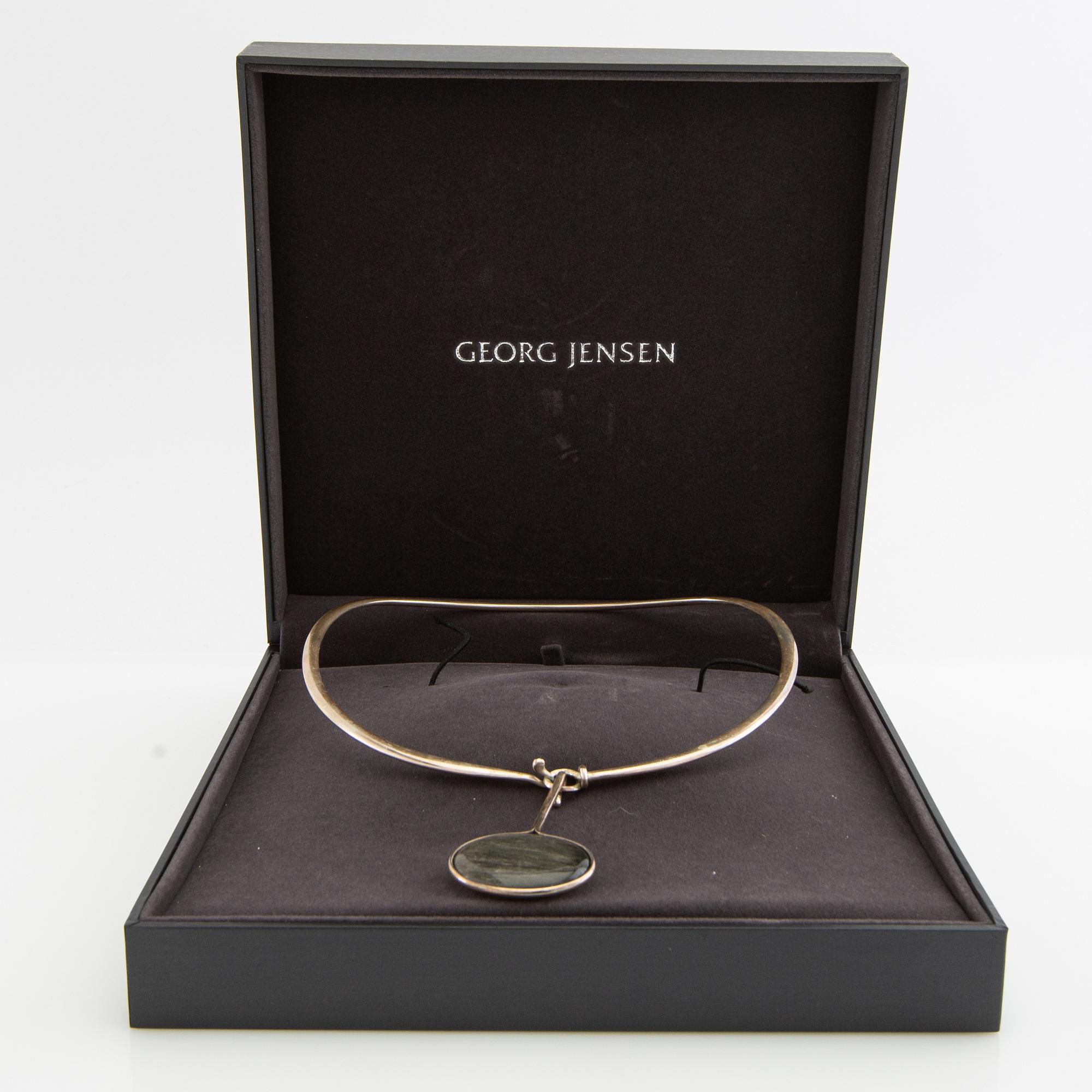 Vivianna Torun Bülow-Hübe, Necklace with pendant and a pair of earrings by Georg Jensen, Denmark, sterling silver and stone.