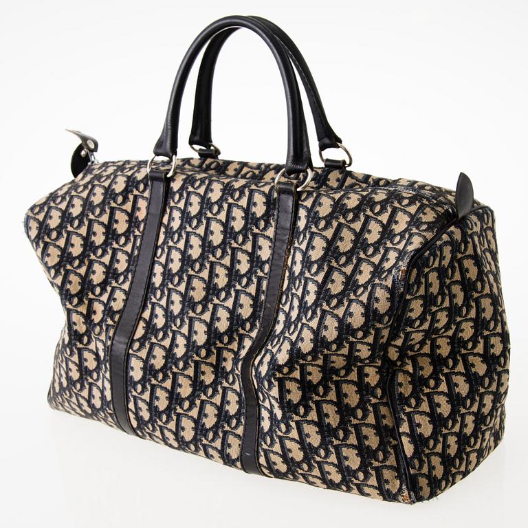 CHRISTIAN DIOR, KAKSI VINTAGE LAUKKUA JA VYÖ.