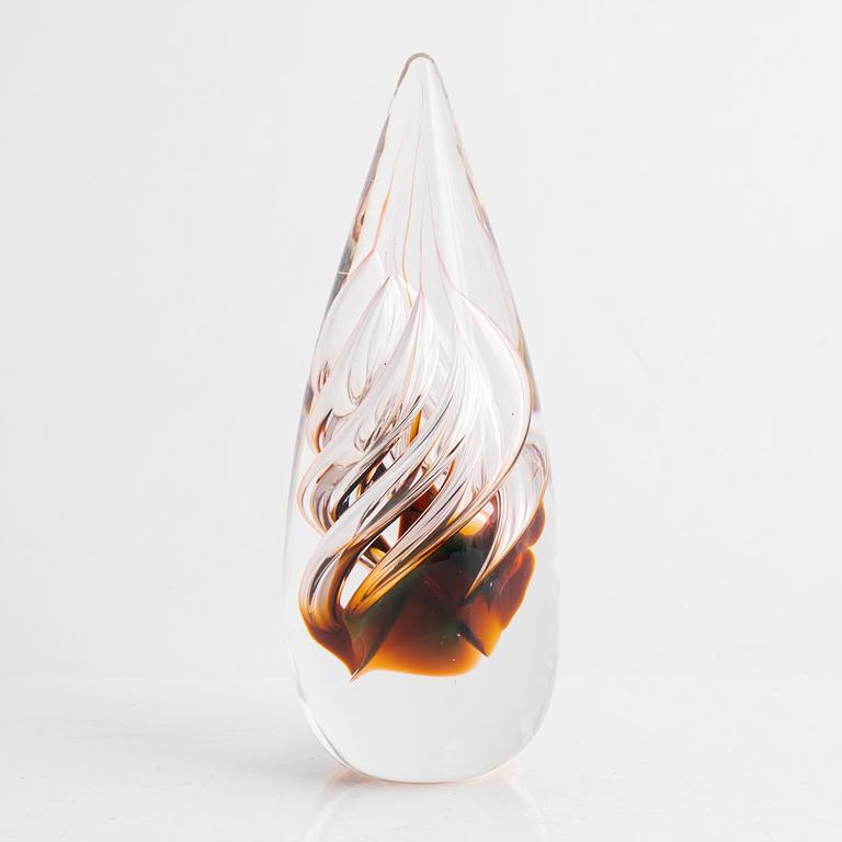A glass object by Hanne Dreutler and Arthur Zirnsack for Studio Åhus, signed and dated 1987.