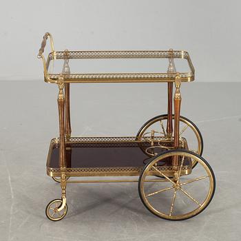 SERVERINGSVAGN, 1900-talets andra hälft.