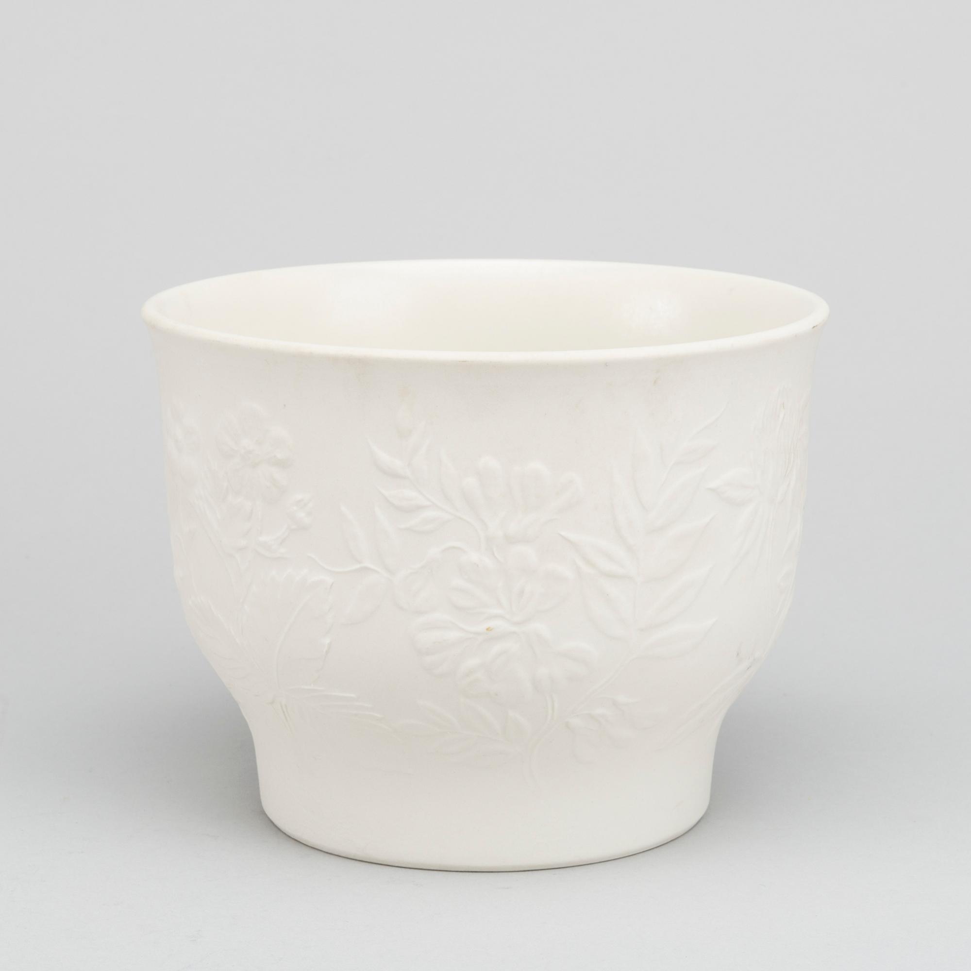 A set of six Suvi flower pots, second half of the 20th century.