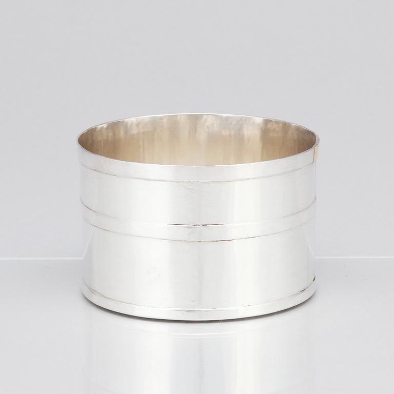 Birger Haglund, skål, Stockholm, 1984, sterling silver.