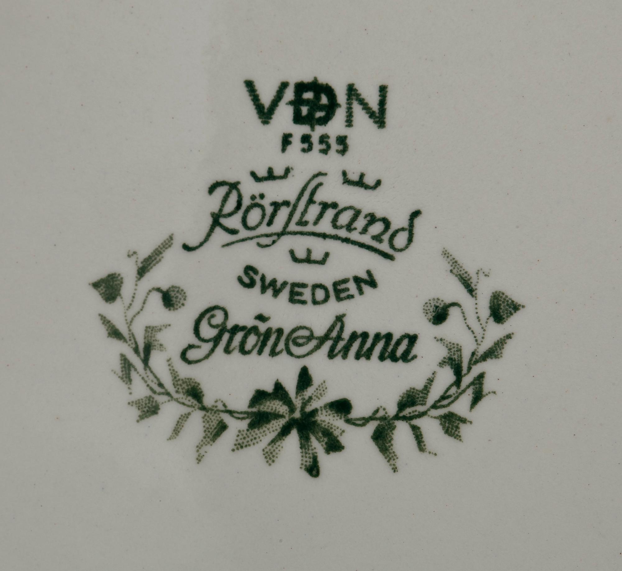 MAT o TESERVISDELAR, 74 st, porslin, "Grön Anna", Rörstrand.