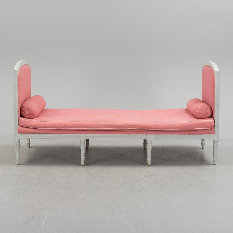 A Gustavian daybed, late 18th Century.