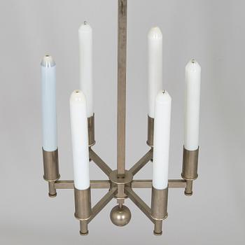 Paavo Tynell, A 1930s made to order chandelier for Taito.